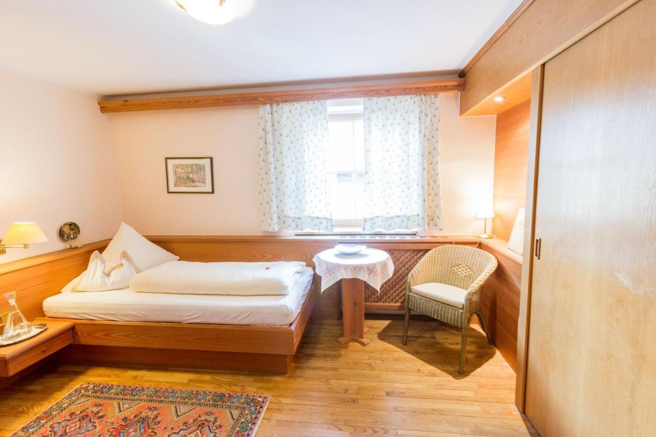 Biohotel Schweitzer 米耶明 外观 照片