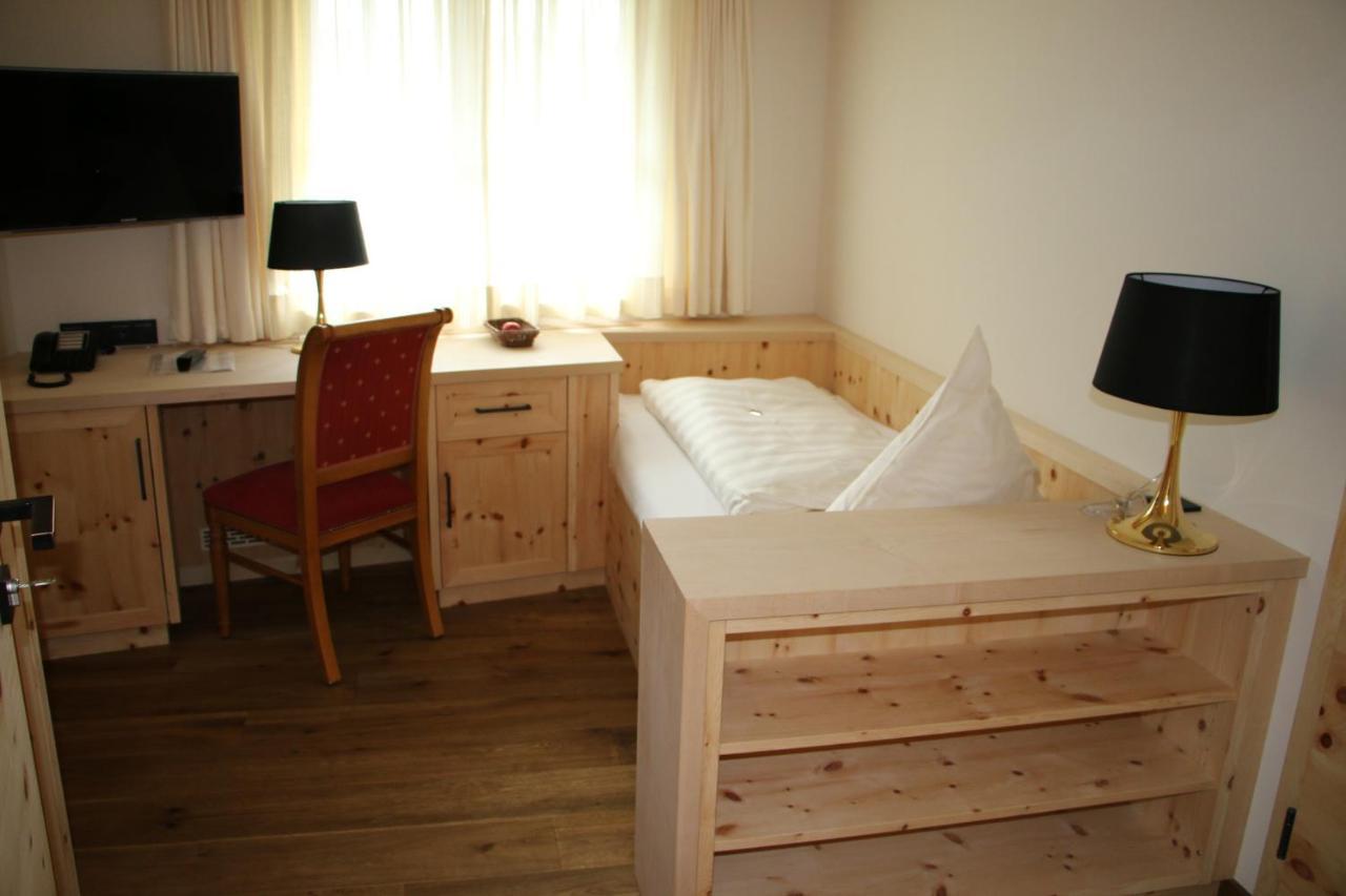Biohotel Schweitzer 米耶明 外观 照片