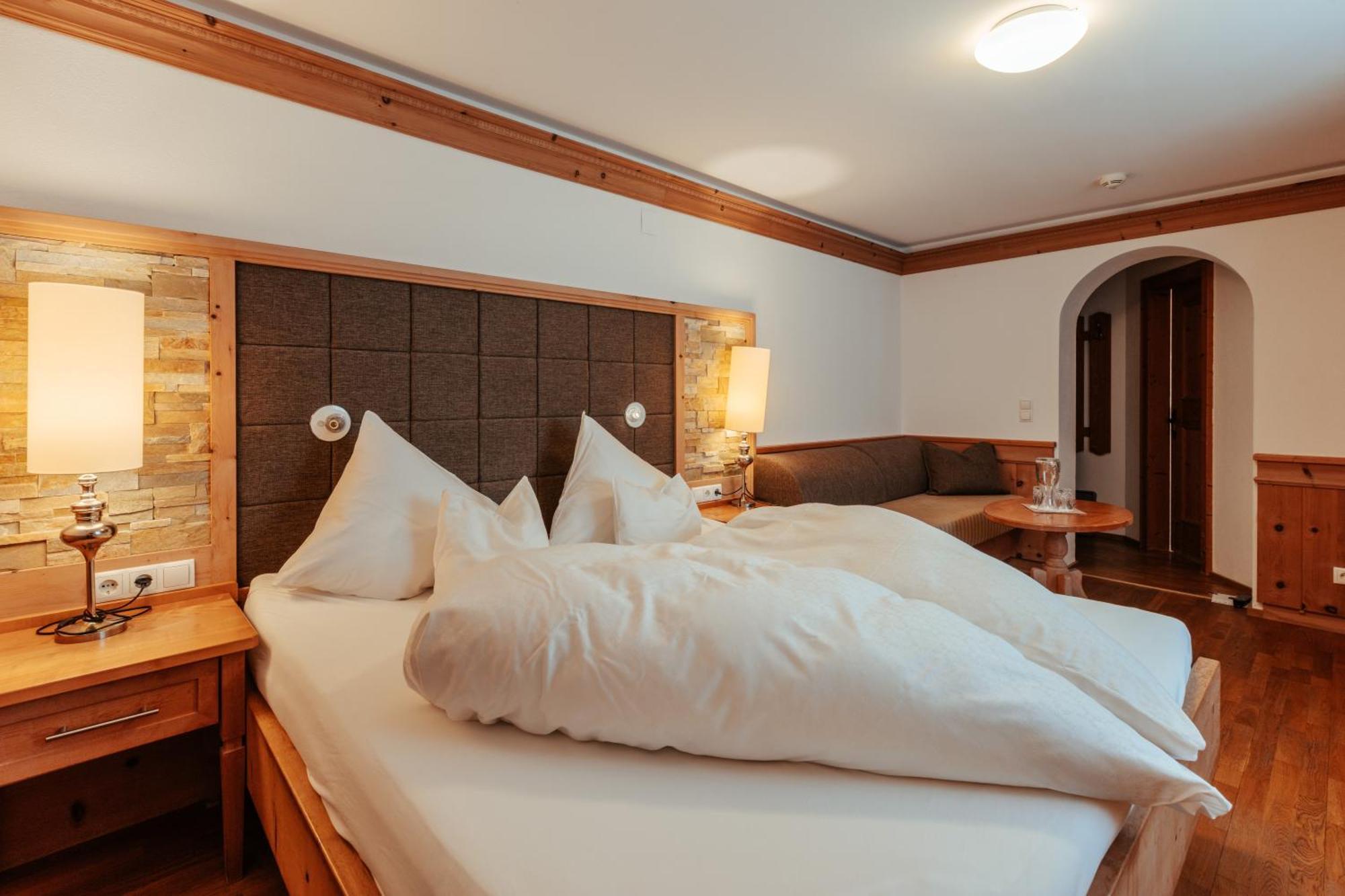 Biohotel Schweitzer 米耶明 外观 照片