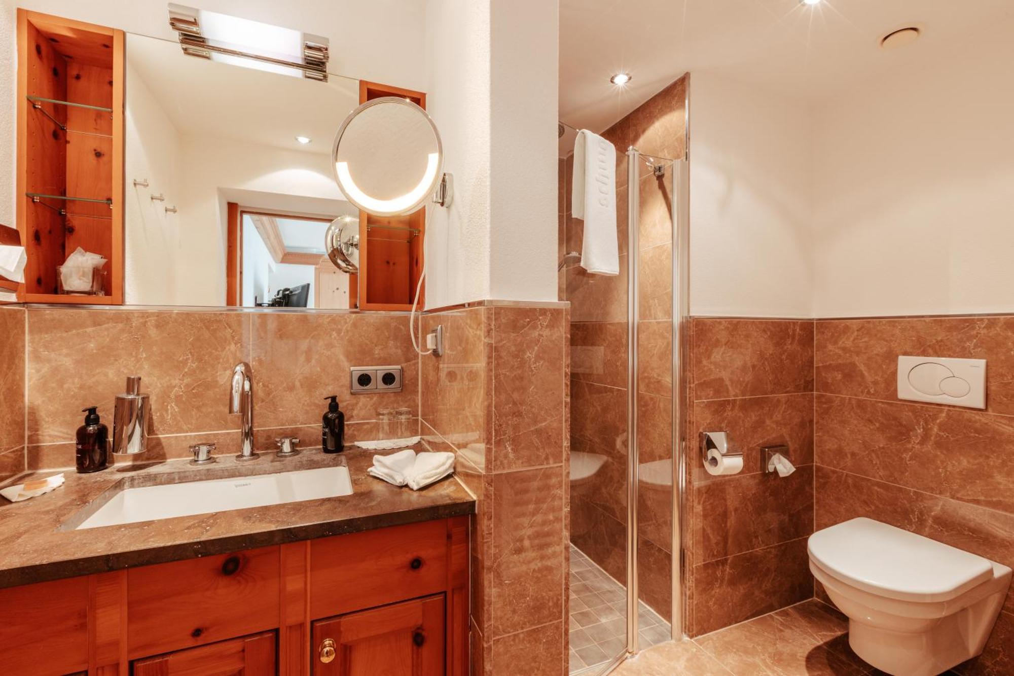 Biohotel Schweitzer 米耶明 外观 照片