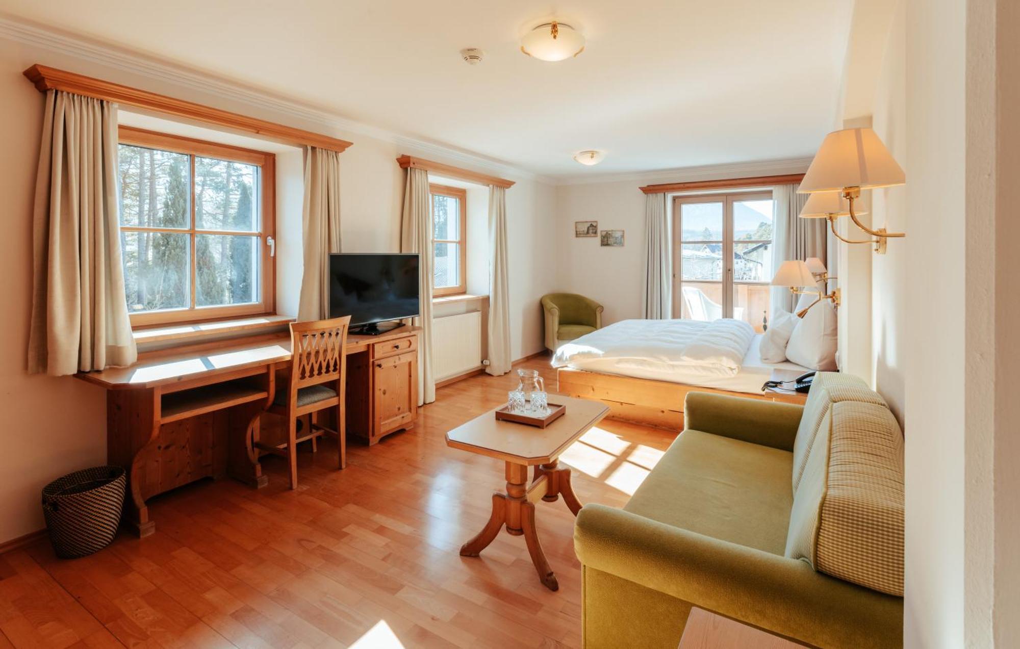 Biohotel Schweitzer 米耶明 外观 照片
